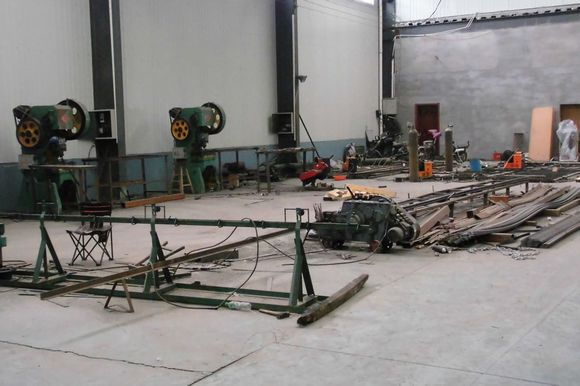 鋼格板設(shè)備 鋼格板設(shè)備