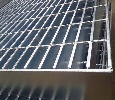 重型平臺鋼格板結(jié)構(gòu)特點(diǎn) 重型平臺鋼格板結(jié)構(gòu)特點(diǎn)