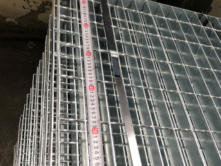 鋼格柵多錢(qián)一平方 鋼格柵多錢(qián)一平方