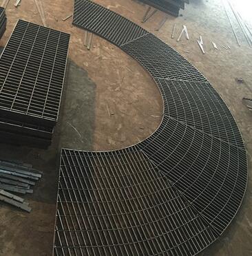 鍍鋅鋼格板尺寸雜亂的怎么計(jì)算面積和價(jià)格 鍍鋅鋼格板尺寸雜亂的怎么計(jì)算面積和價(jià)格